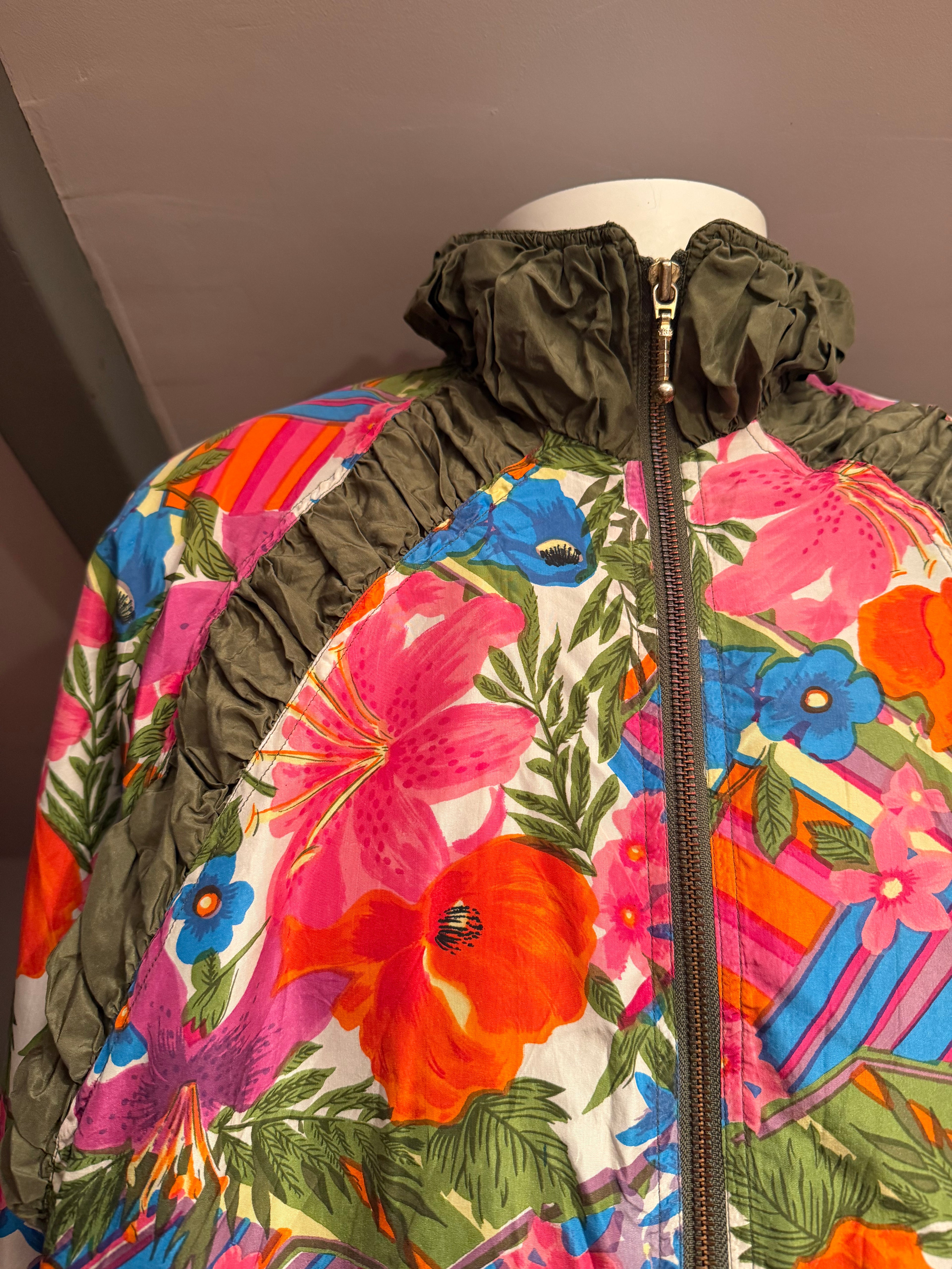 Chaqueta vintage Clipper Bay floral multicolor 80s oversize