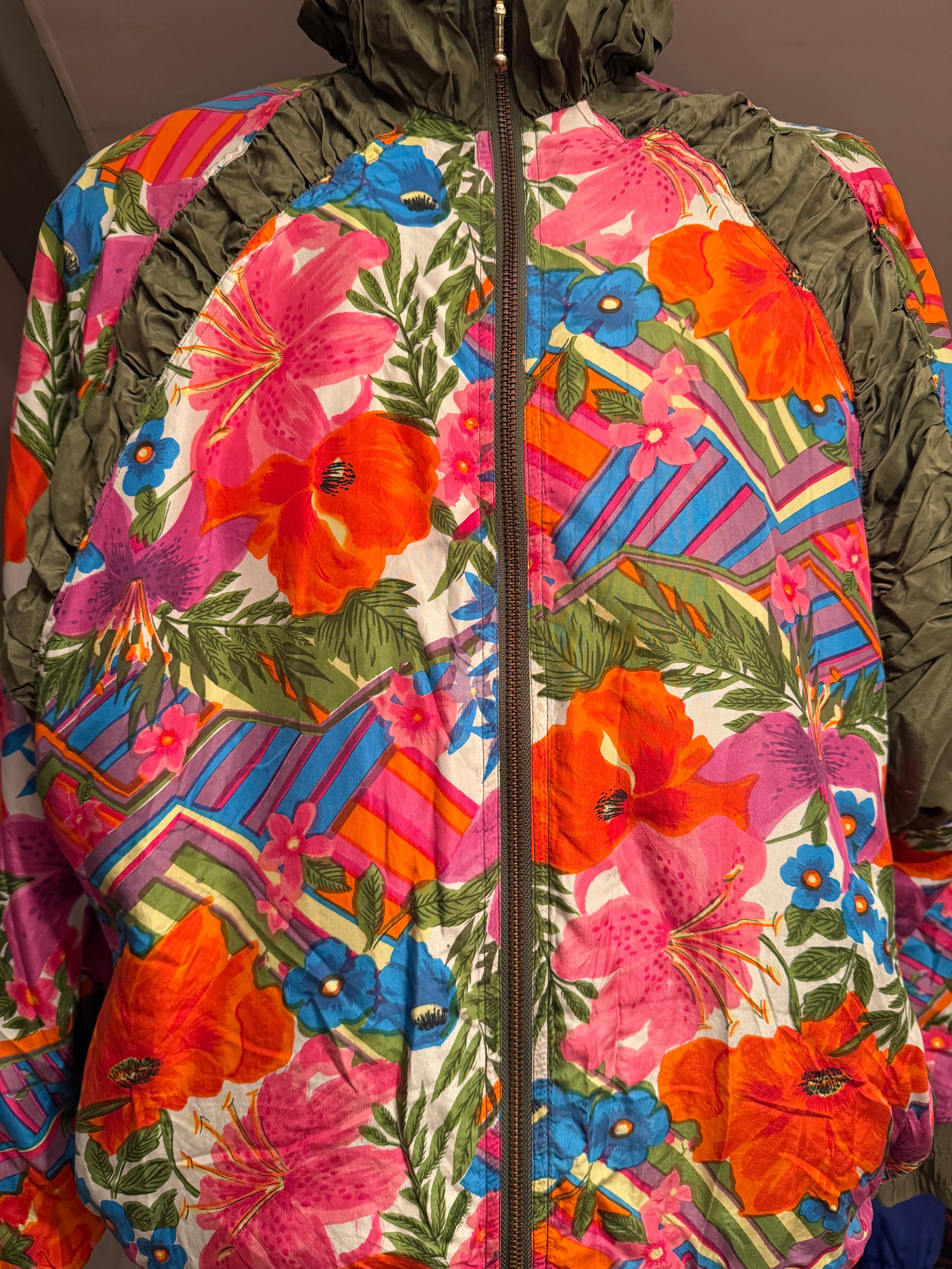 Chaqueta vintage Clipper Bay floral multicolor 80s oversize