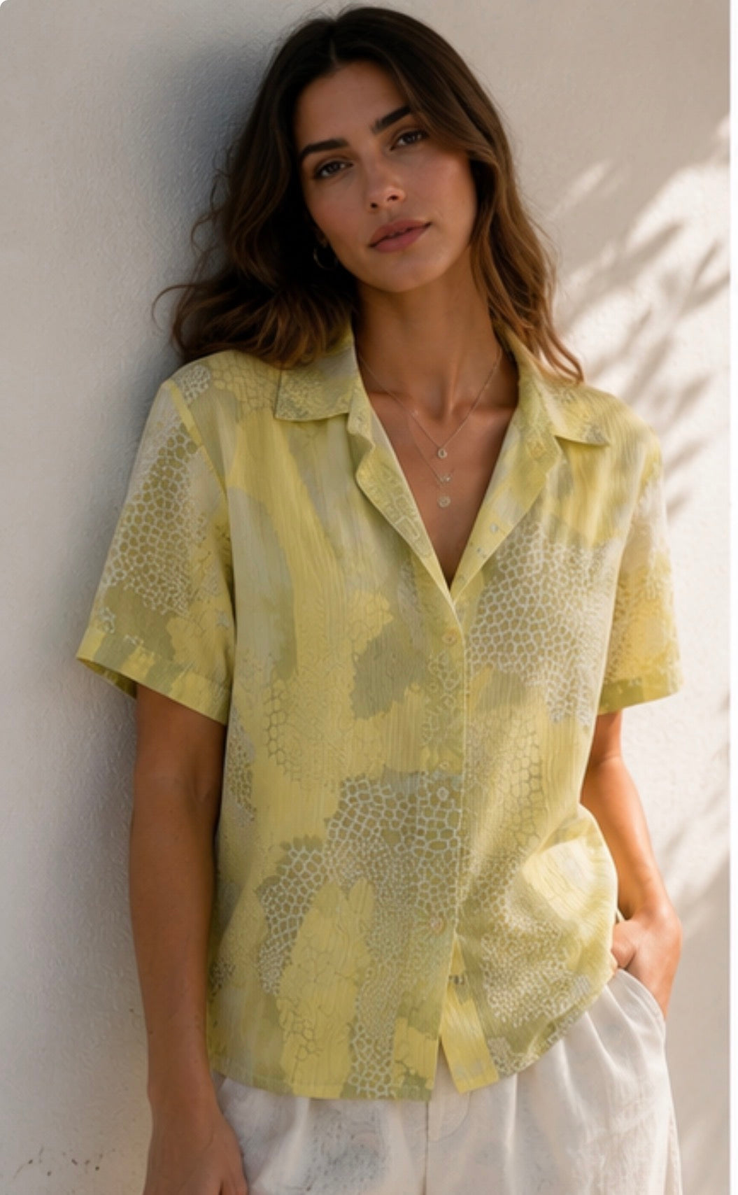 Camisa vintage estampada verde pistacho y amarillo | Talla 46