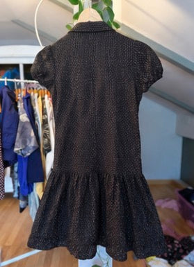 Vestido negro con lunares rosas y manga abullonada – Talla M