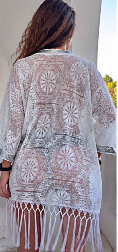 Kimono Vintage Ibicenco de Encaje con Flecos – Blanco