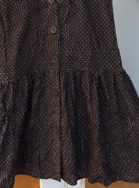 Vestido negro con lunares rosas y manga abullonada – Talla M
