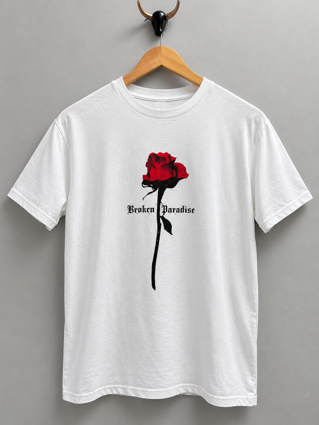 Camiseta Broken Paradise · White Rose