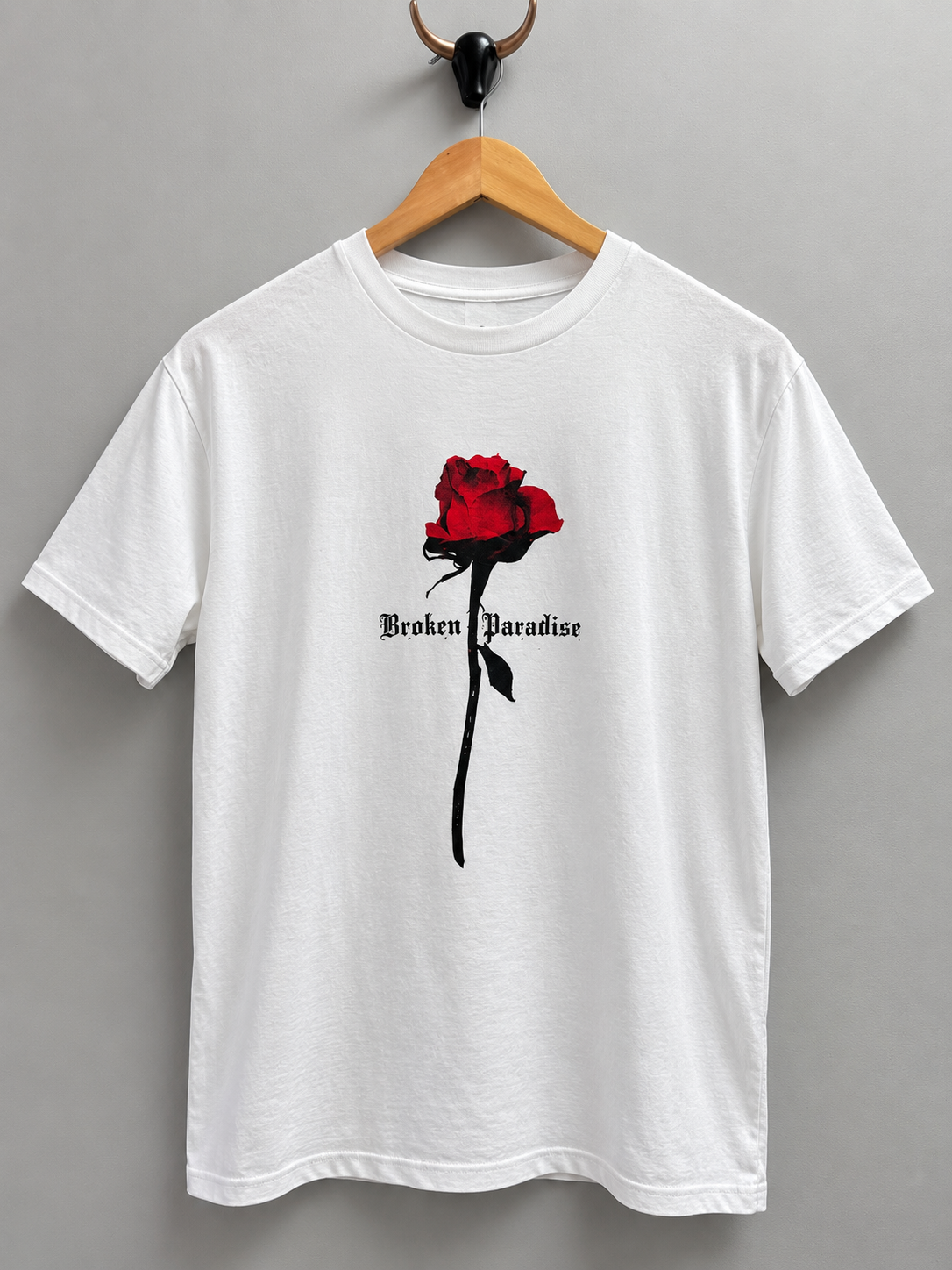 Camiseta Broken Paradise · White Rose