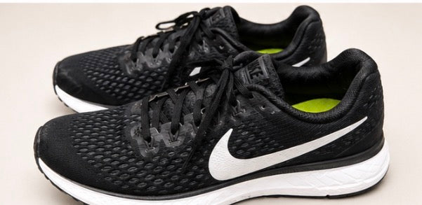Nike Air Zoom Pegasus negras | Zapatillas deportivas vintage
