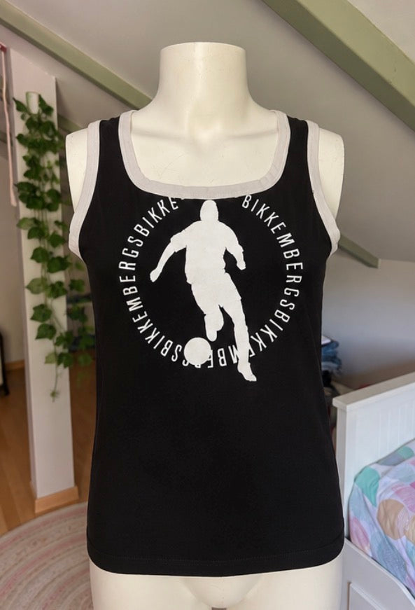 Camiseta de tirantes Bikkembergs negra con estampado futbolista | Talla S