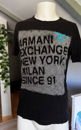 Camiseta Armani Exchange Negra Estampado Logo | Talla M