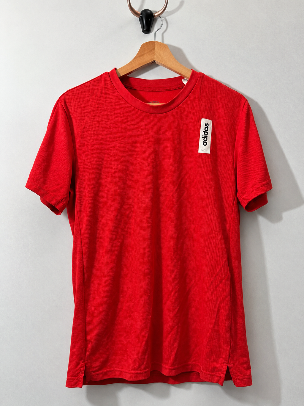 Camiseta Adidas Roja · Talla M