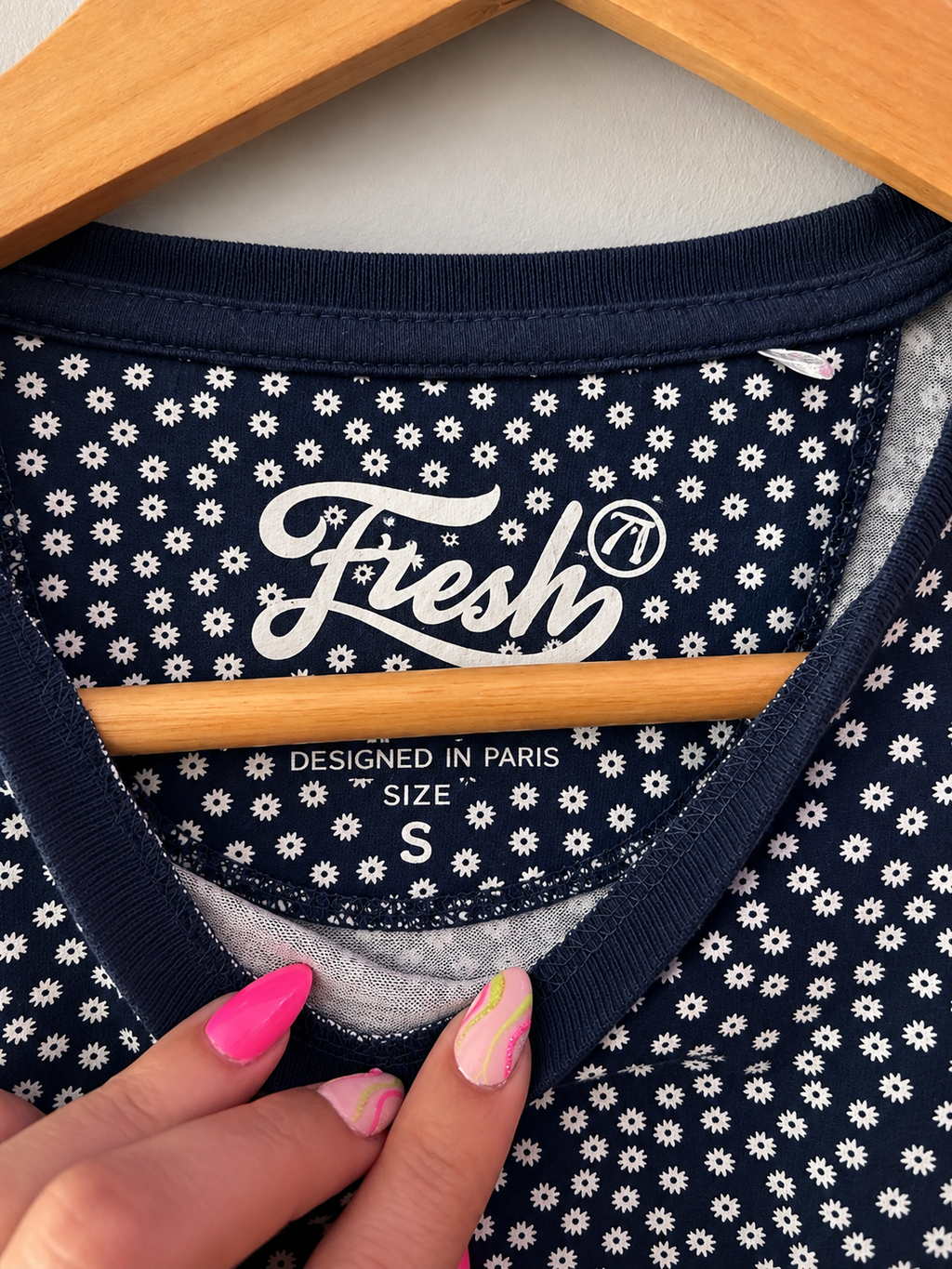Camiseta Vintage FRESH · Navy Daisy Print