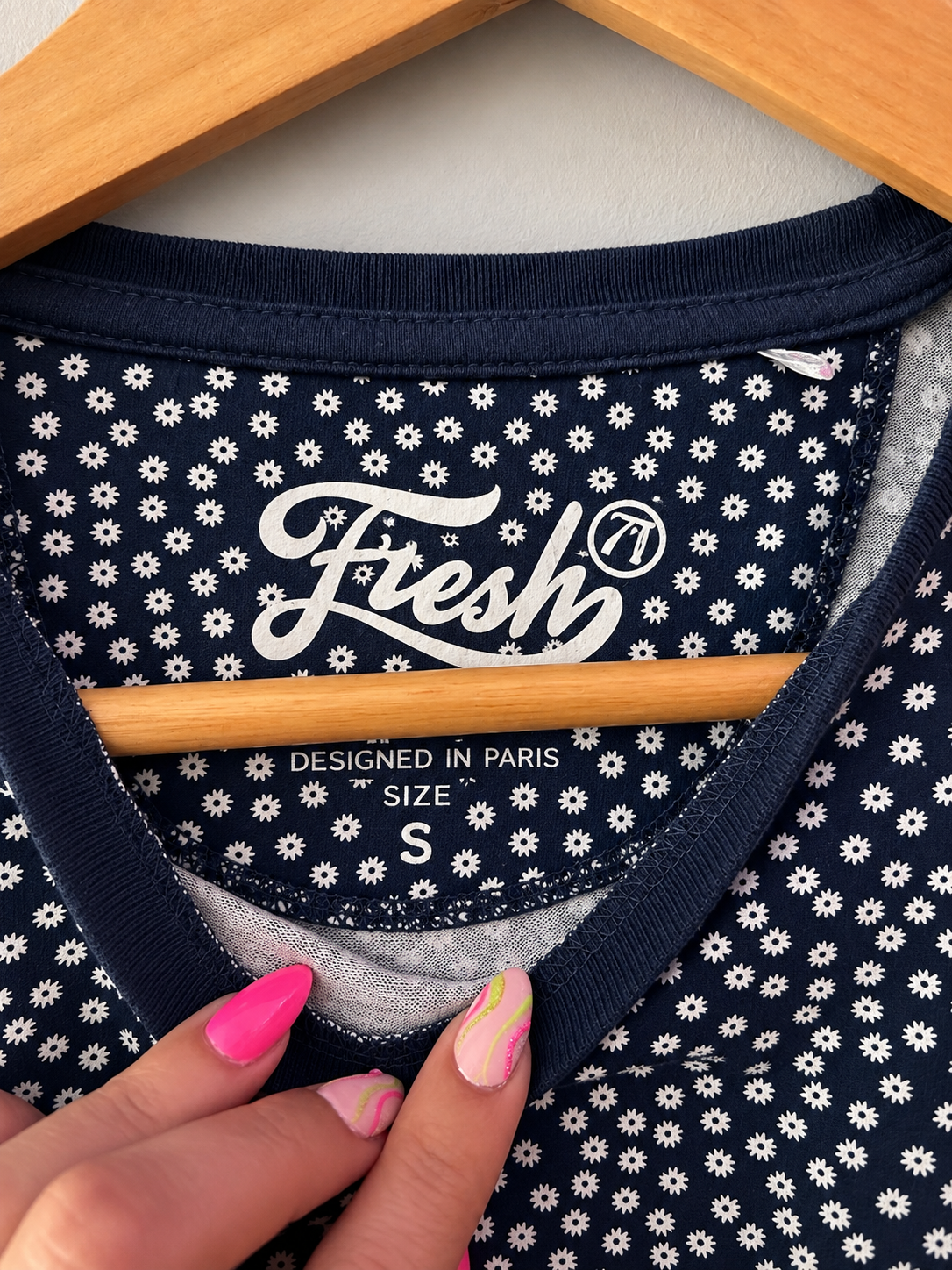 Camiseta Vintage FRESH · Navy Daisy Print