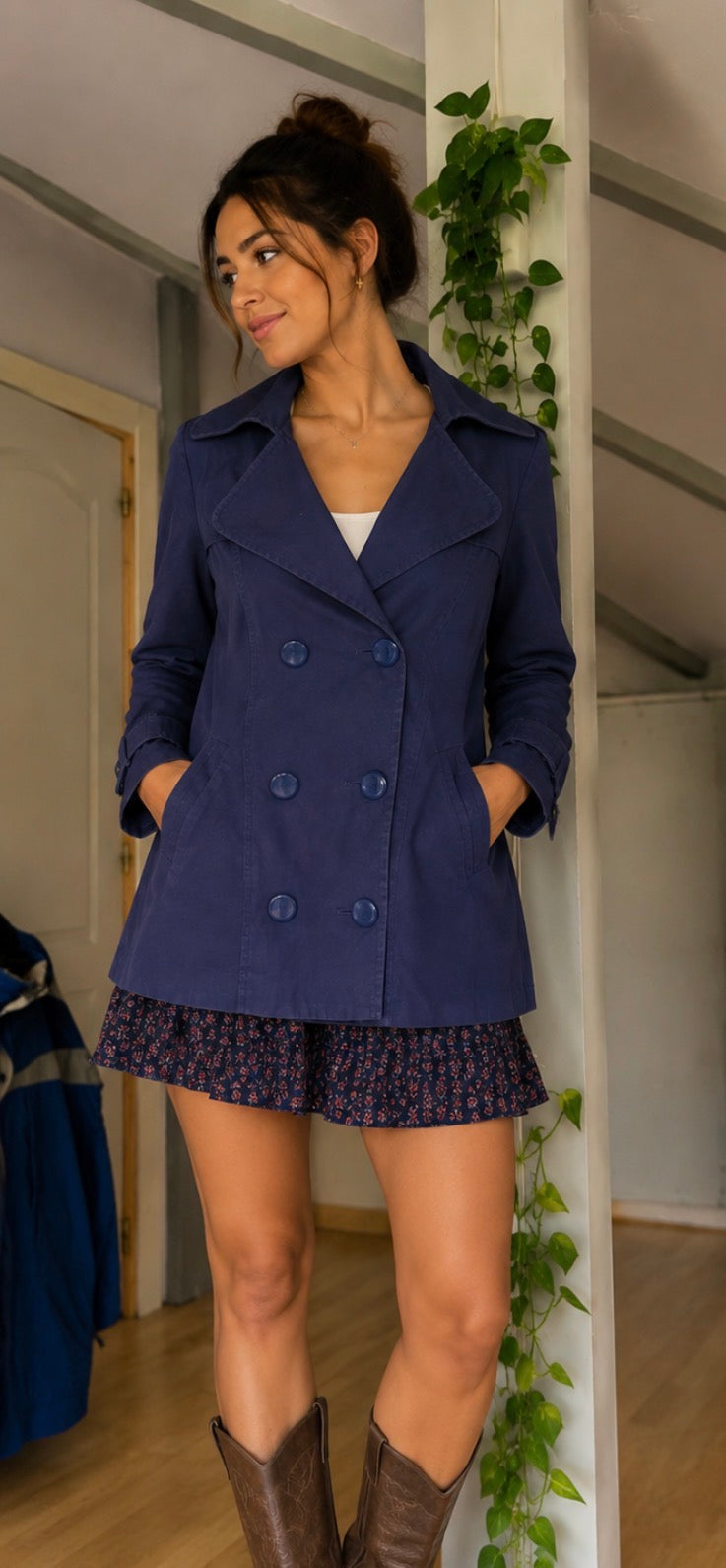 Gabardina Corta Azul Marino Vintage | Doble Botonadura