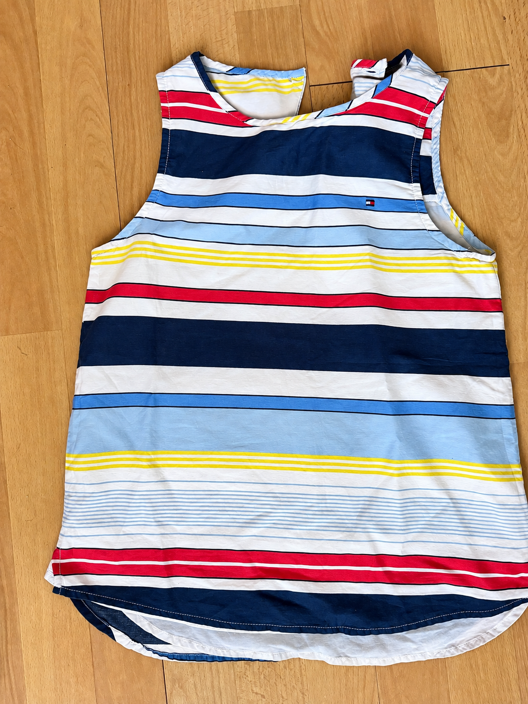 Tommy Hilfiger · Camiseta Sin Mangas Rayas · Talla 152