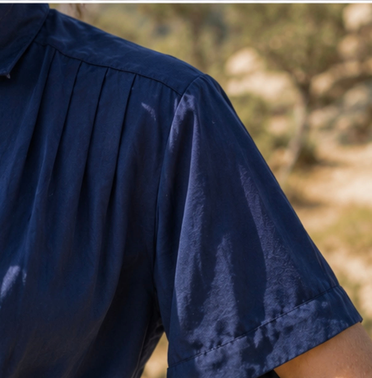 Camisa Vintage Navy Satin Essentials