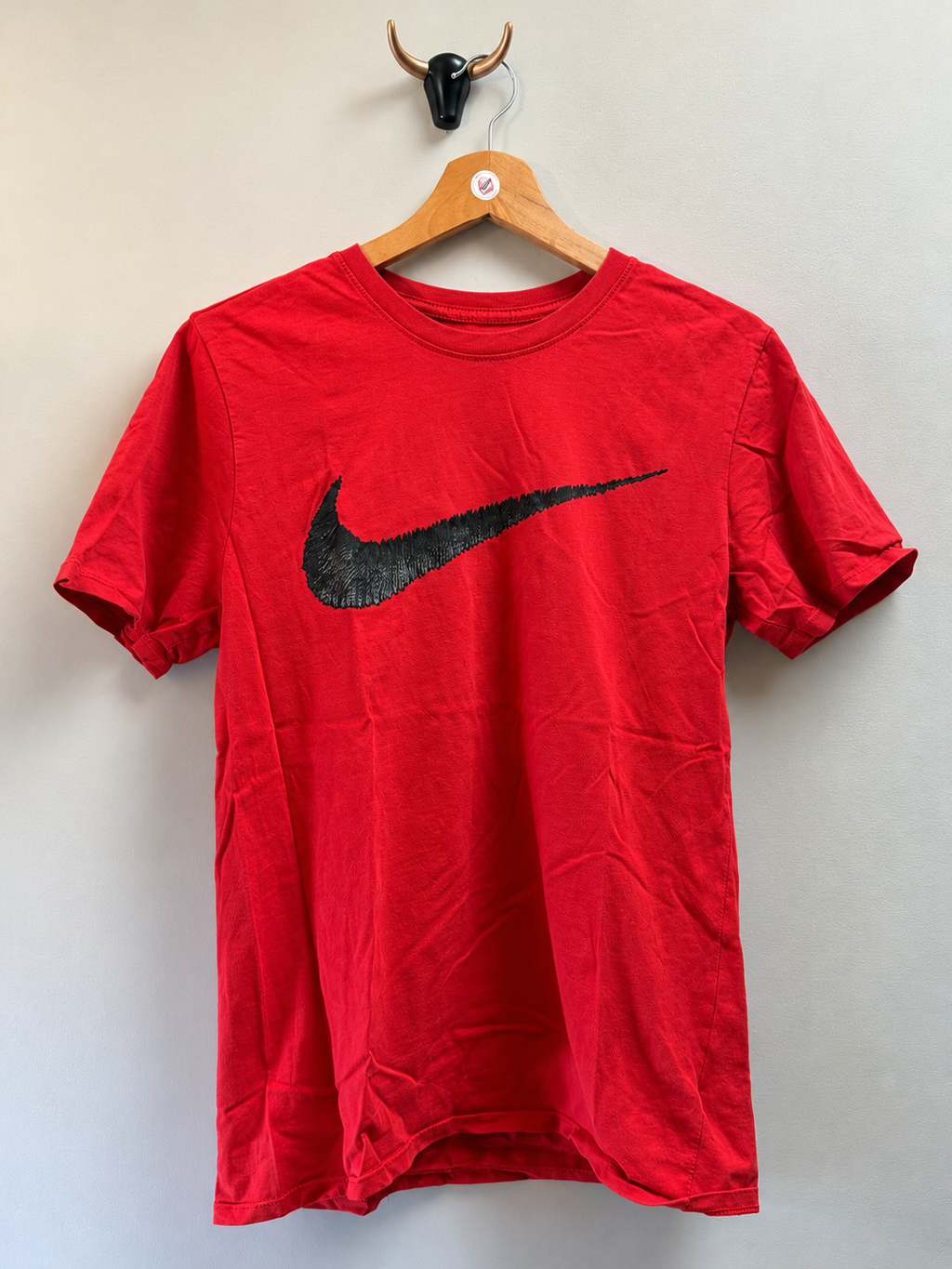 Camiseta Nike The Nike Tee Roja · Talla M