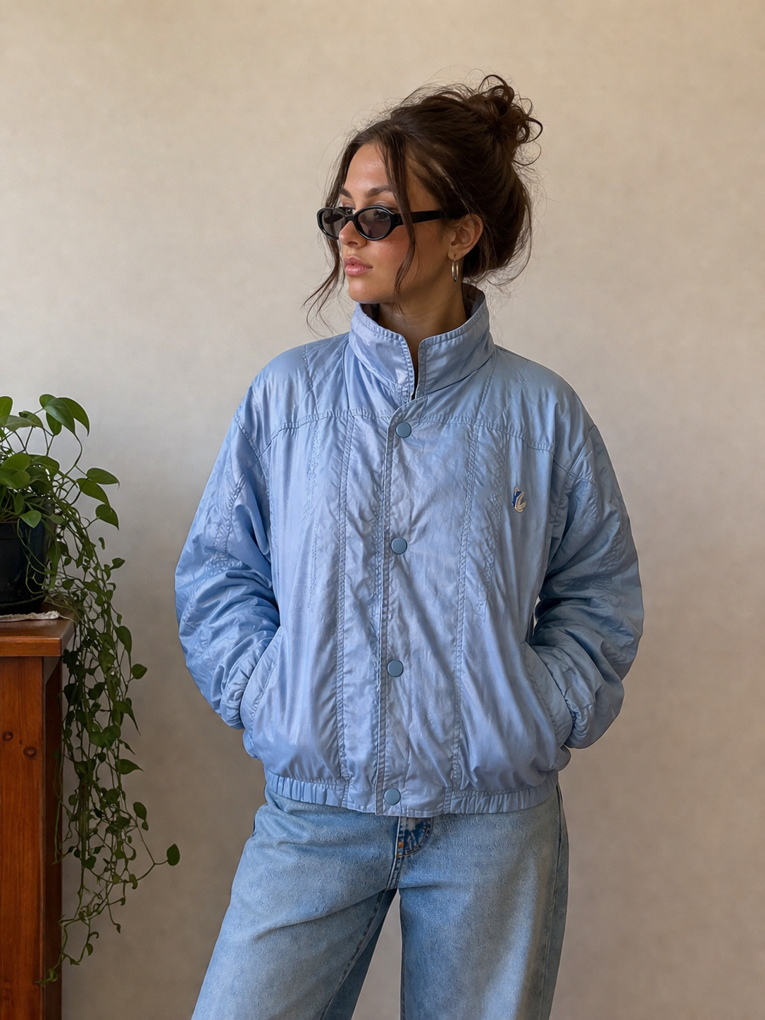 Chaqueta vintage 90s azul cielo satinada minimal sporty retro jacket