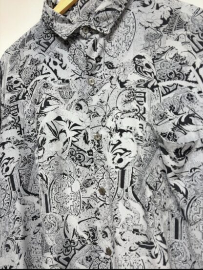 Camisa estampada fluida