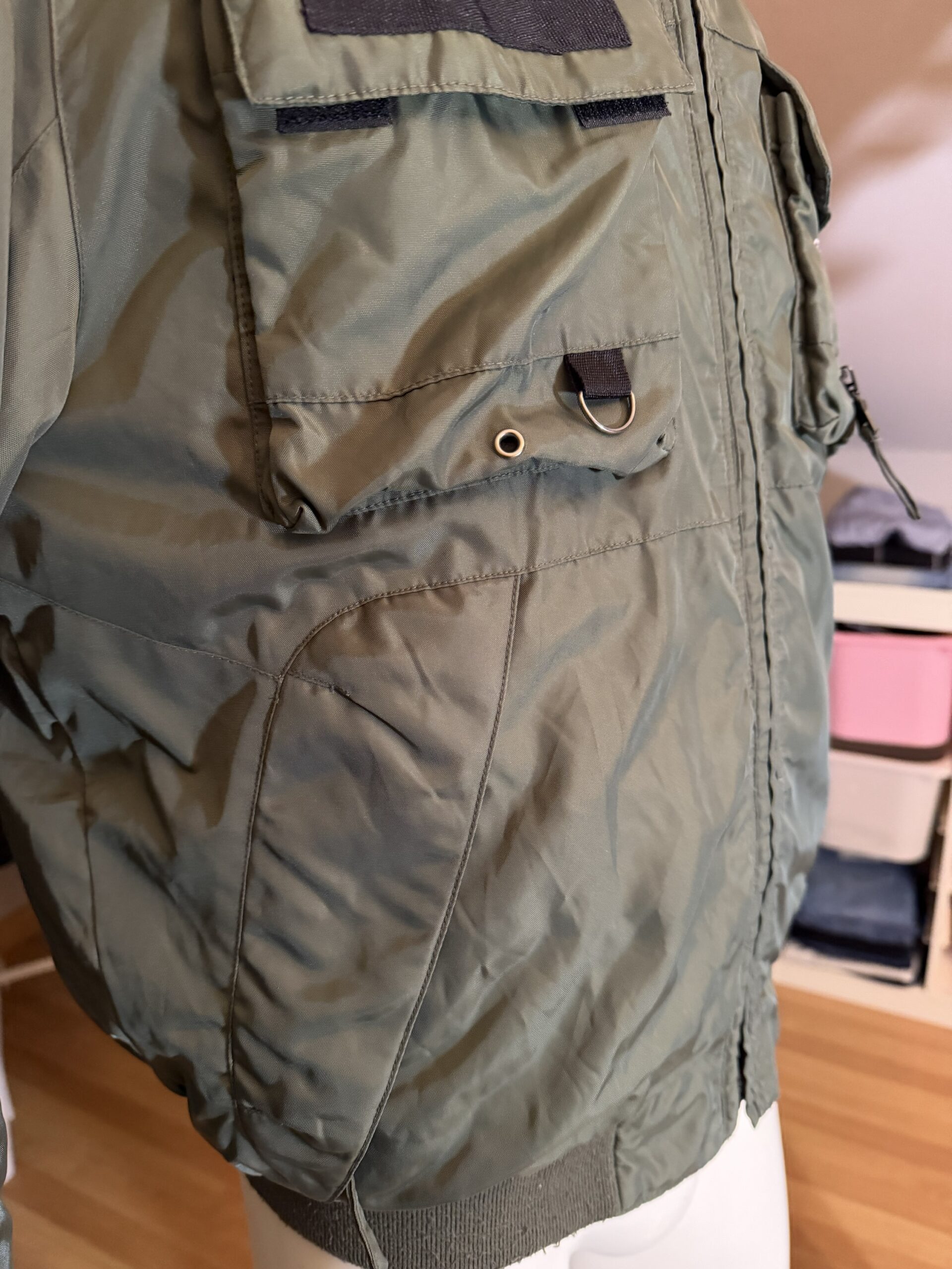 Cazadora técnica Wampum Race vintage verde militar – estilo expedición - Imagen 5