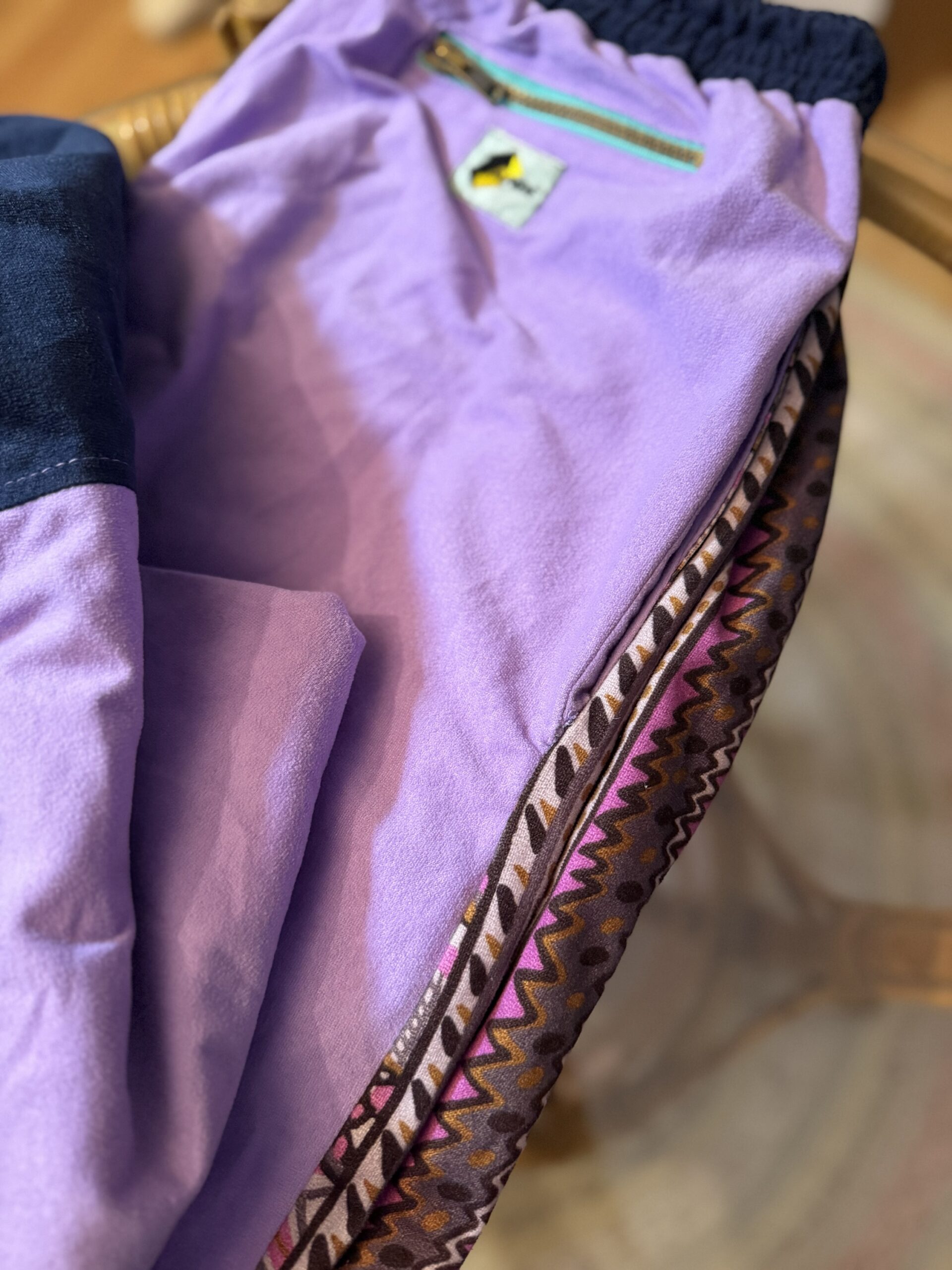 Pantalón vintage 90s lila con cremallera y detalles étnicos - Imagen 2